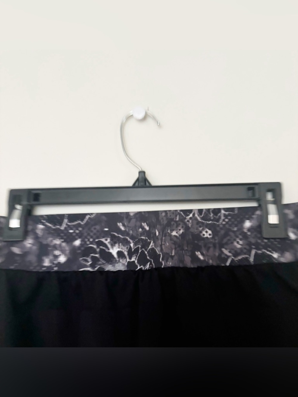 tek gear Black Athletic Shorts Gray Marble Waistband Womens Size Small Running - Picture 2 of 7
